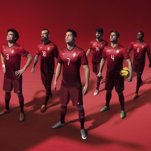 开云体育平台-德约科维奇回归赛场，首战败北状态亮眼，掘金观众沸腾！德约科维奇回归首战虽败犹荣，状态亮眼引爆观众沸腾